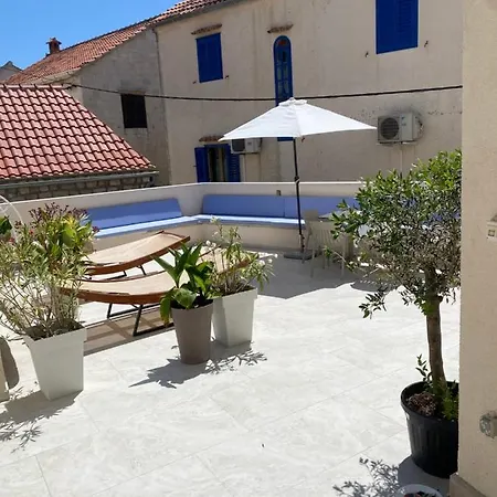 De Blue 3 Rooftop Pool & Jacuzzi * Bol